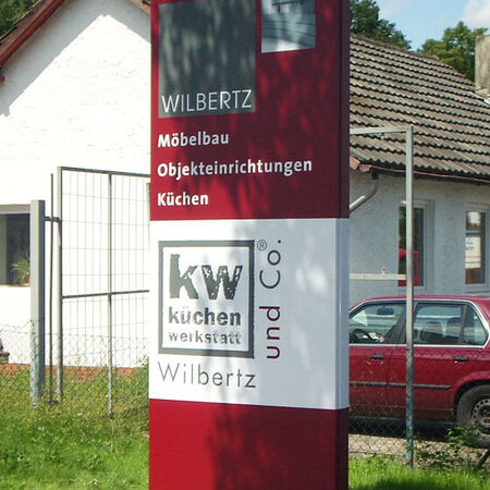 Pylon. Produziert von Reklameservice Krüger aus Bonn.